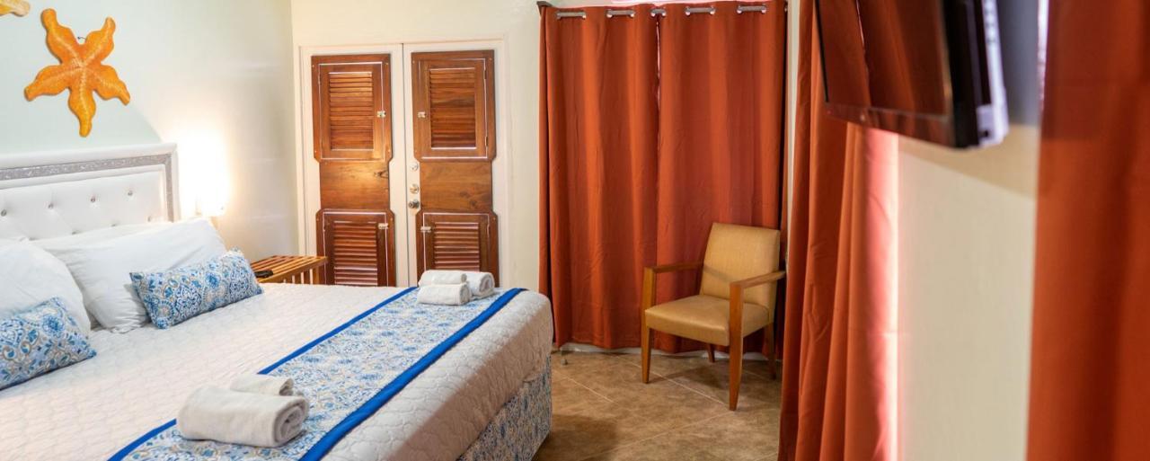 Island Magic Beach Resort Caye Caulker Exterior photo