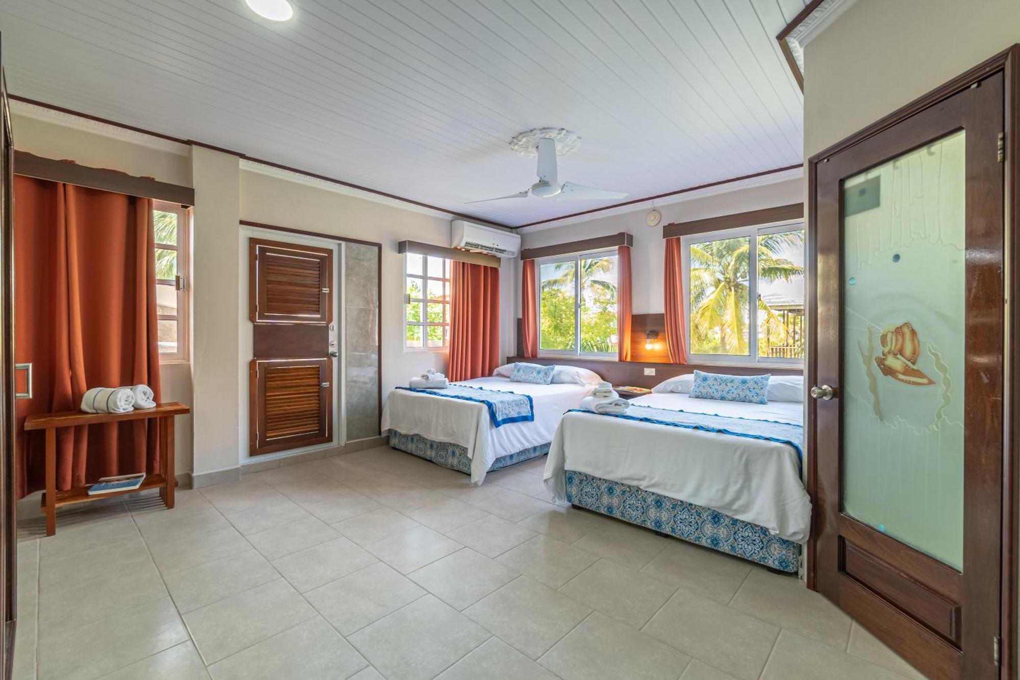 Island Magic Beach Resort Caye Caulker Exterior photo