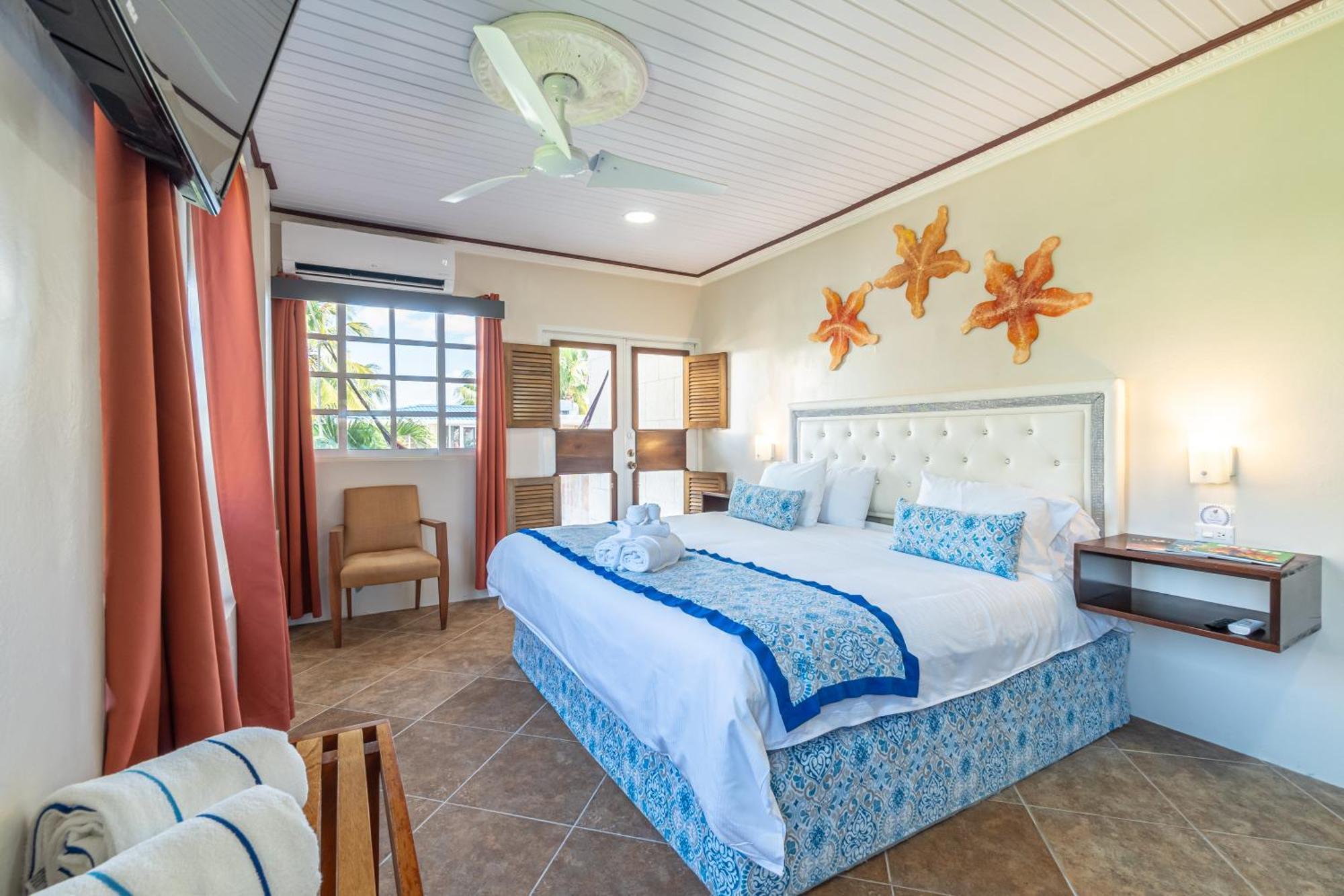 Island Magic Beach Resort Caye Caulker Exterior photo