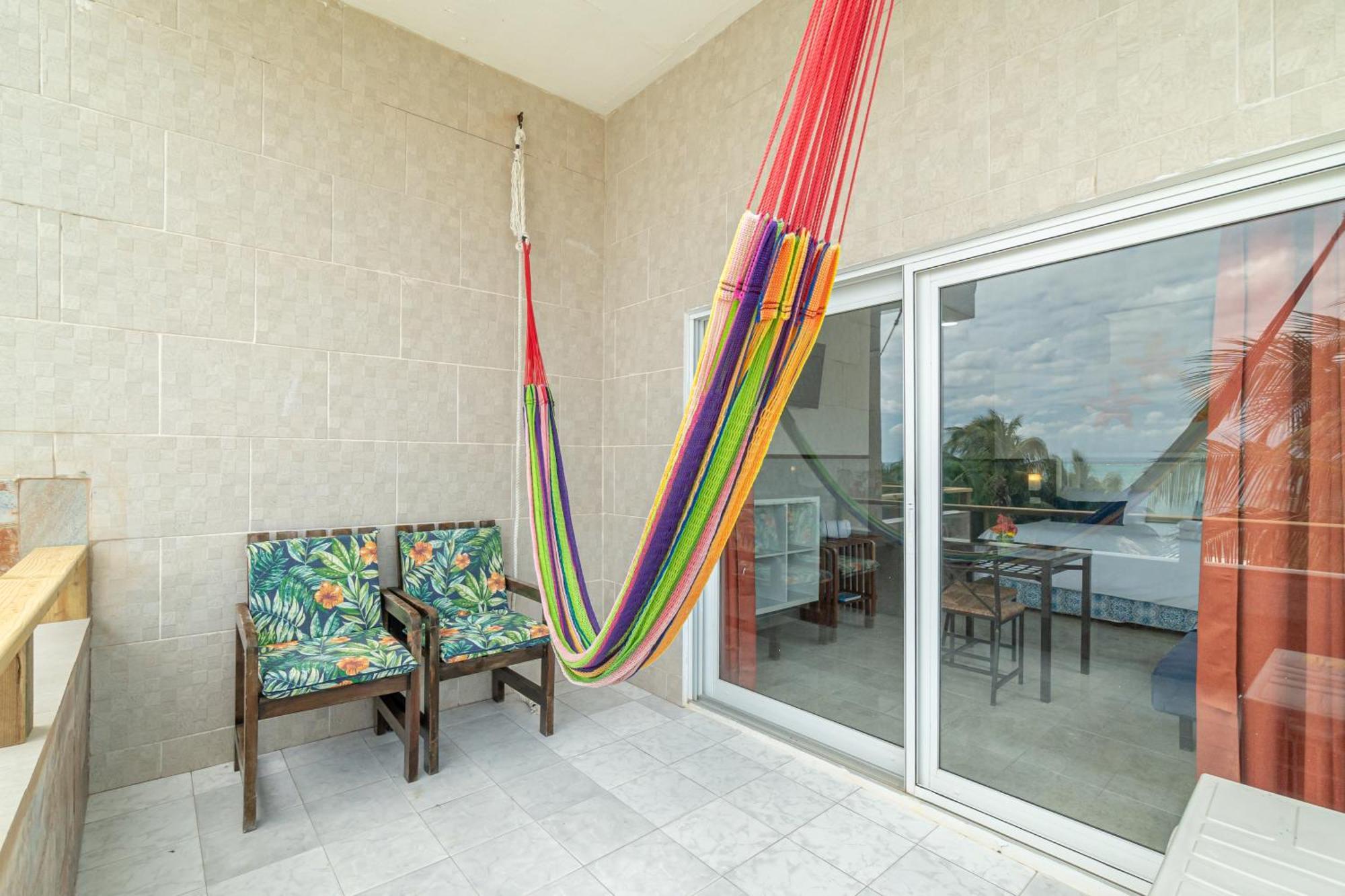 Island Magic Beach Resort Caye Caulker Exterior photo